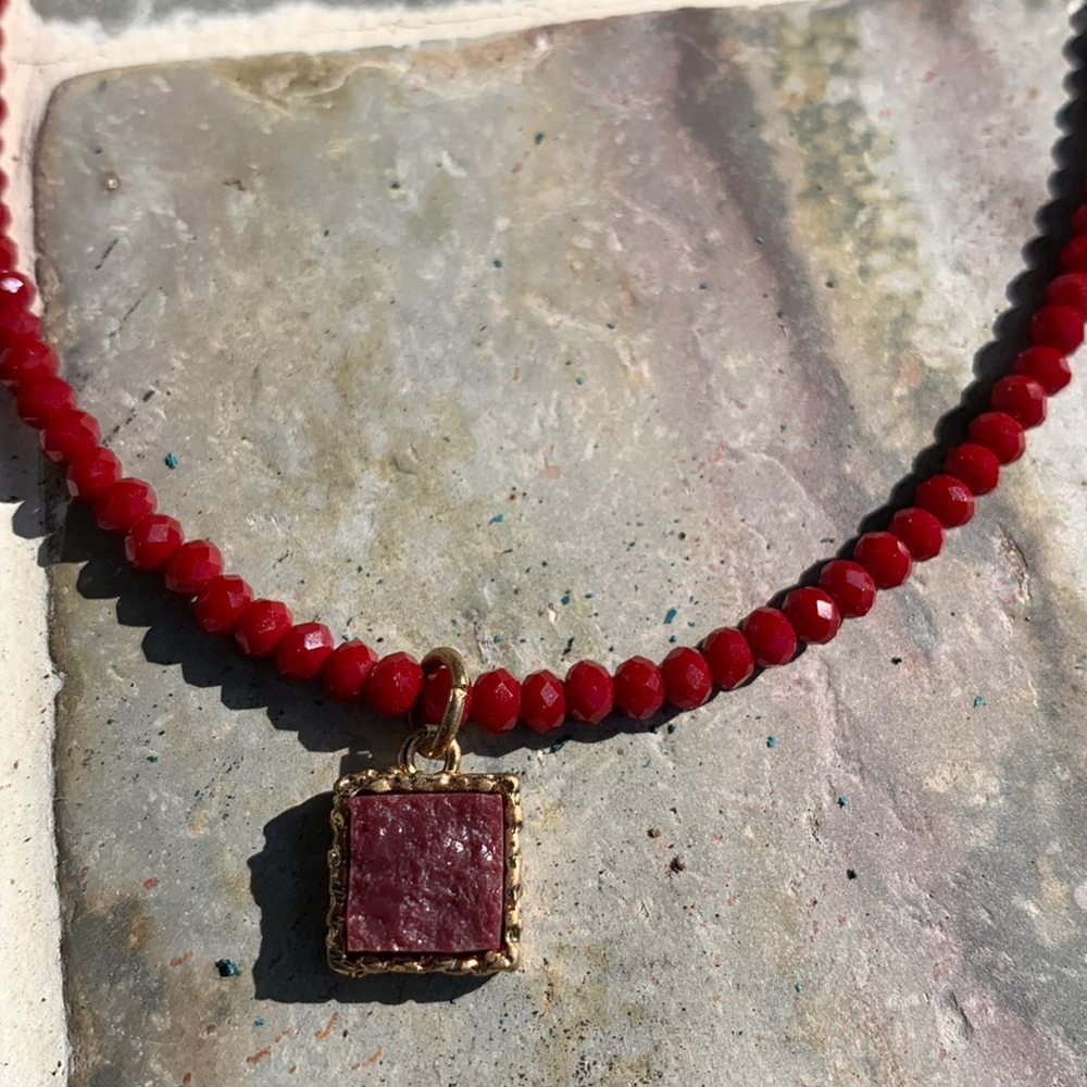 Flirt womens necklace